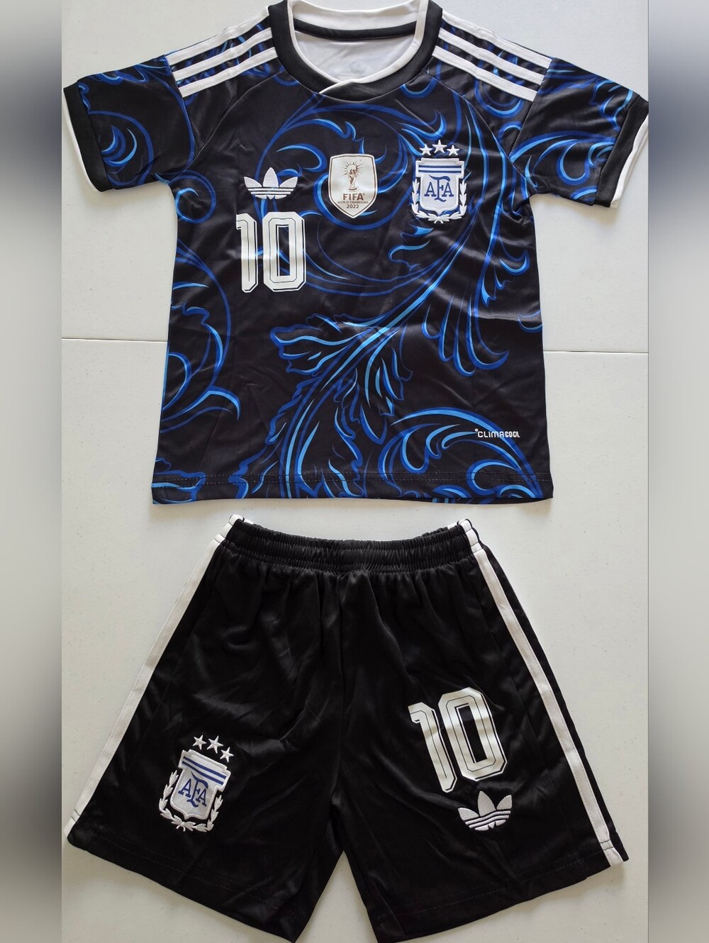 ARGENTINA 2026 World Cup kids jersey shorts set camiseta niño Messi 10 size M - Picture 2 of 2